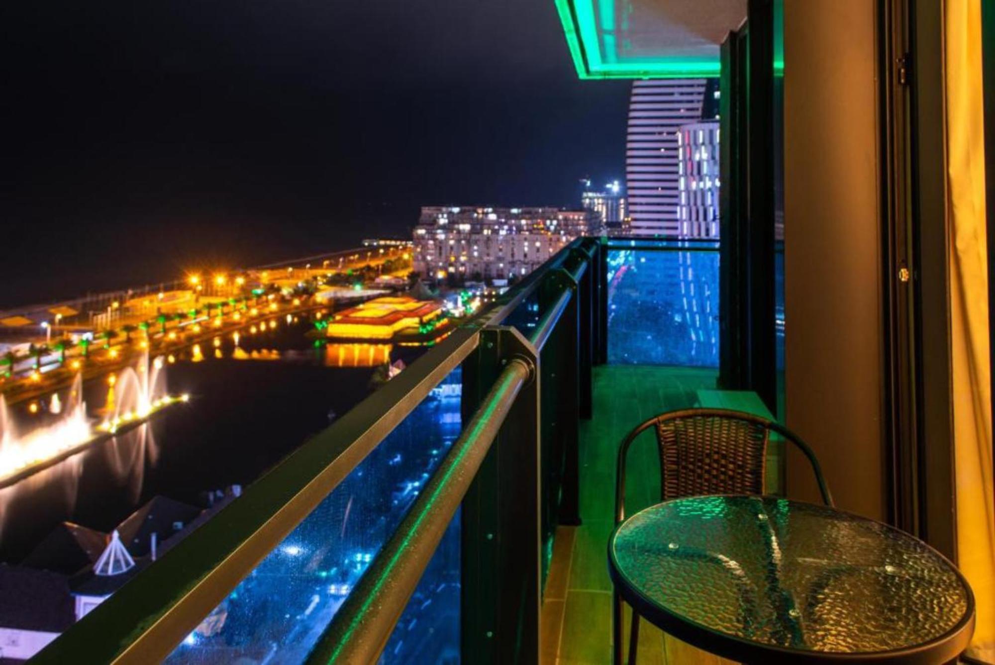 Apartmán Orbi City Panorama Vip Batumi Exteriér fotografie